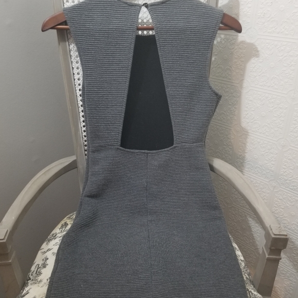 Classy Mini - Picture 2 of 2